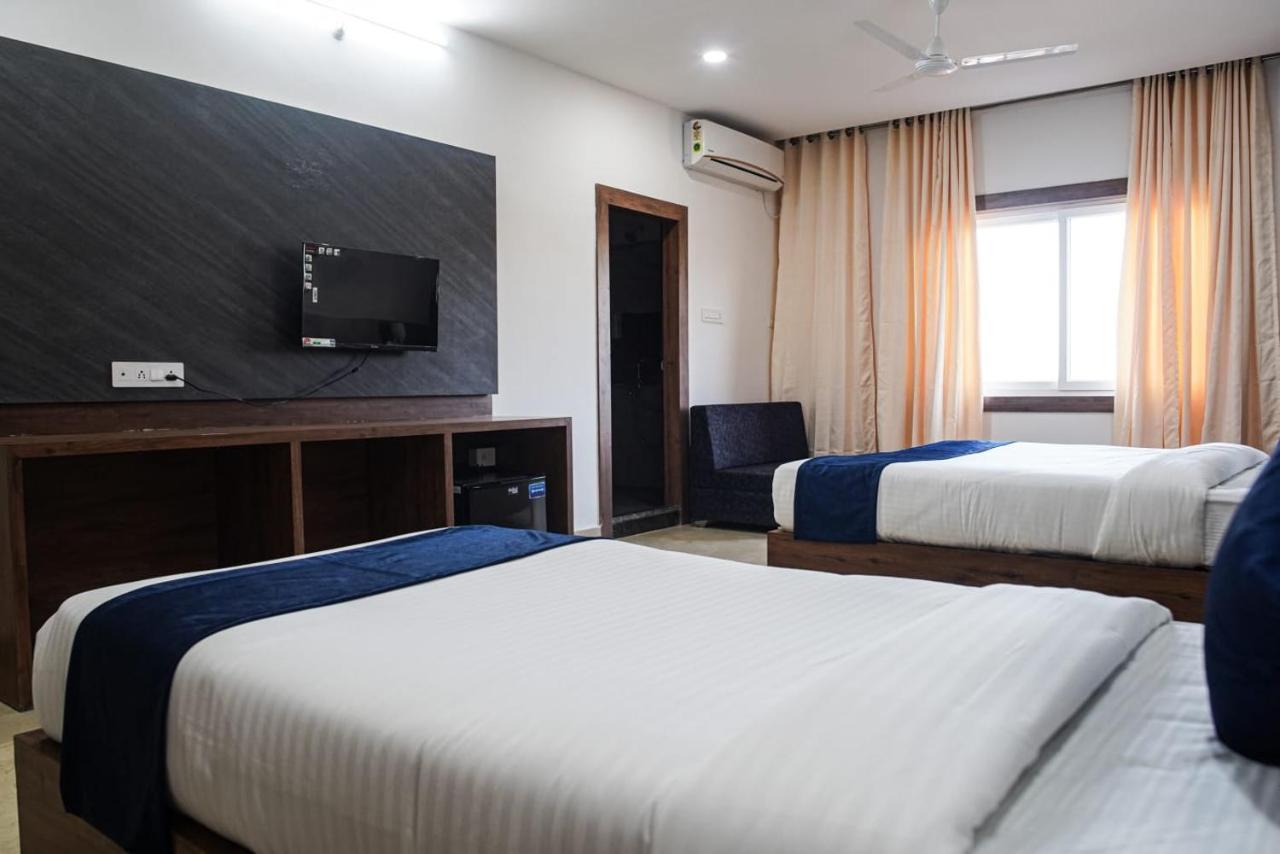 Hotel A G Palace Duliagaon 외부 사진