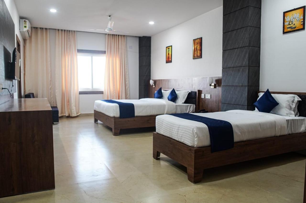 Hotel A G Palace Duliagaon 외부 사진
