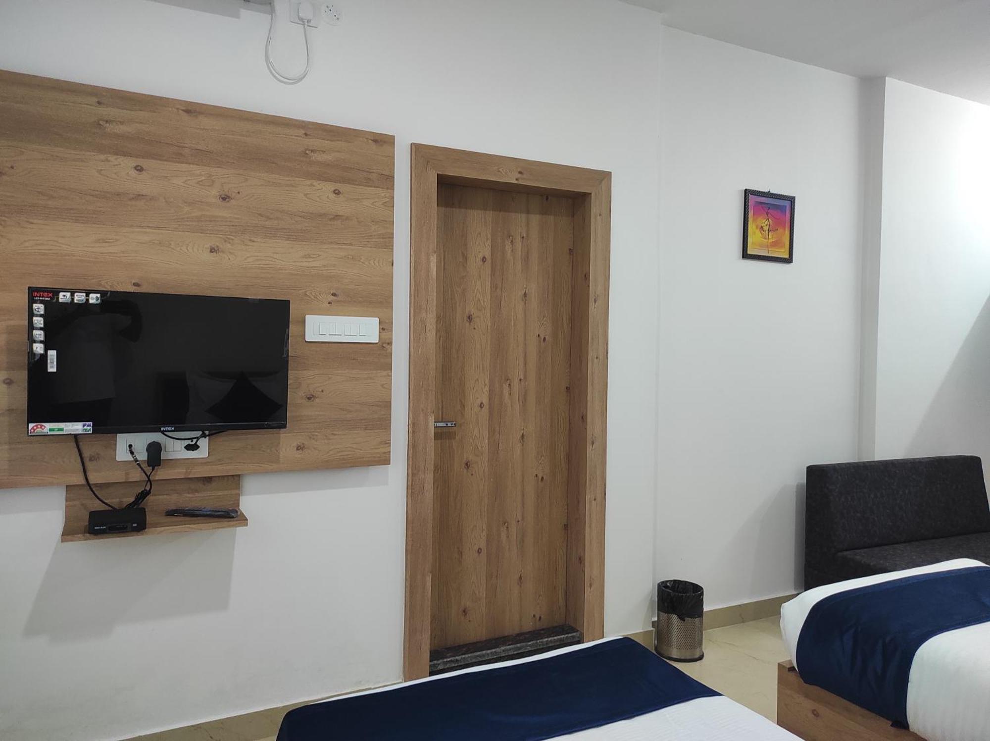 Hotel A G Palace Duliagaon 외부 사진